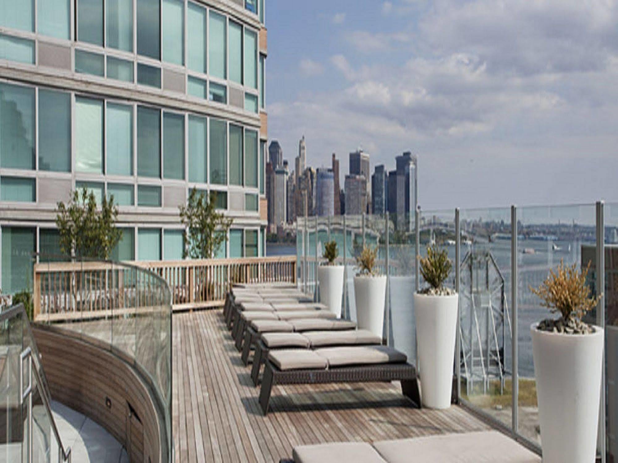 Global Luxury Suites At Exchange Jersey City Exterior photo