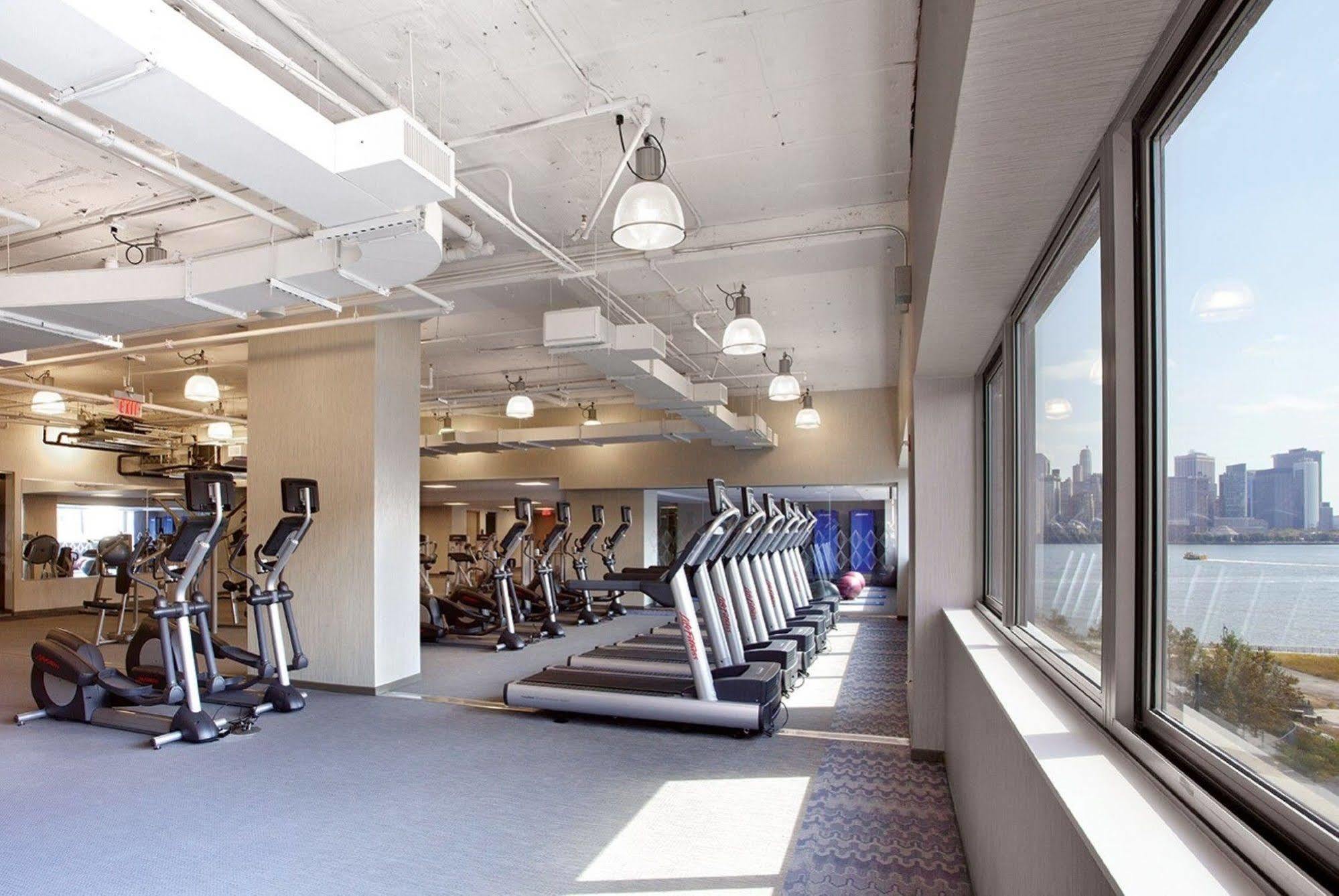 Global Luxury Suites At Exchange Jersey City Exterior photo